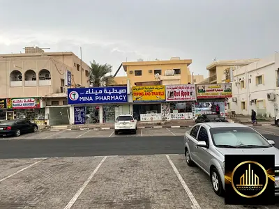 للبيع بنايه سكني تجاري تصريح الارض(G+1)موقع مميز تملك حر لجميع الجنسيات