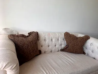 Elegant  2-Seater Chesterfield Sofa