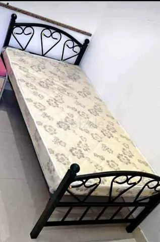 Single metal bed frame with mattress - good condition