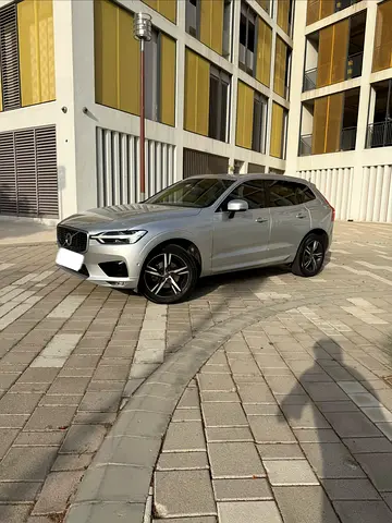 Stunning Volvo XC60 T5 R-Design Plus 2019 - GCC Specs