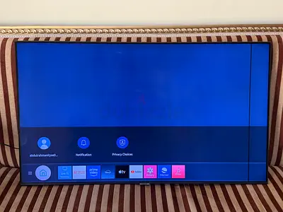 Samsung 50” inch UHD smart tv