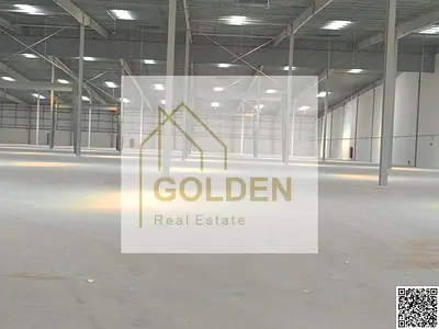 1500 كيلووات كهرباء | مستودع صناعي عملاق على شارع رئيسي في أم القيوين الجديدة