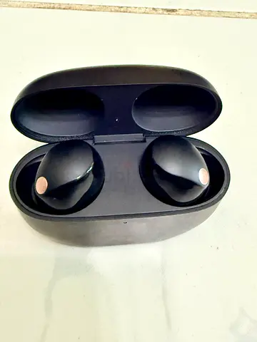 Used True Wireless Bluetooth Earbuds with Charging Case