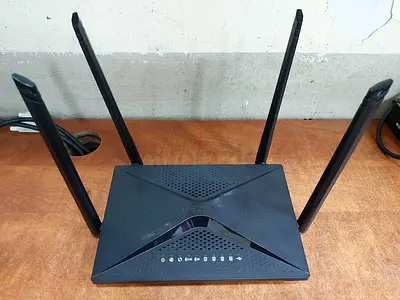 D-Link AC1200 Dual Band Wireless Router (4 Antennas) - Good Working Condition