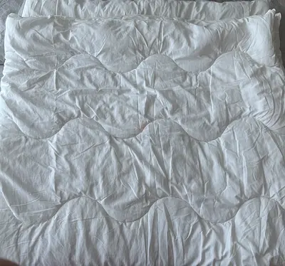 King-size White Quilted Duvet / Comforter - Lightweight, Clean Condition