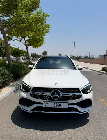 Mercedes-Benz GLC300 4MATIC AMG 2020