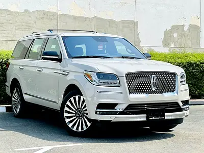 صورة 2 لـ 2019 Lincoln NAVIGATOR