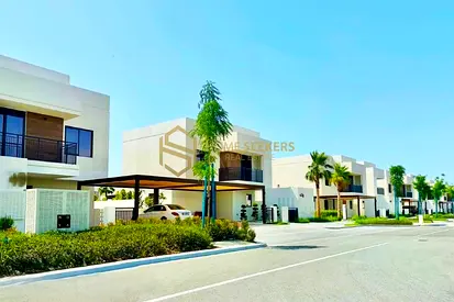 Single Row | Prime End Unit | Strong Investment