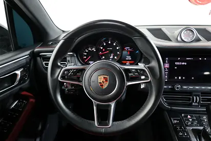 2020 Porsche MACAN thumbnail 13