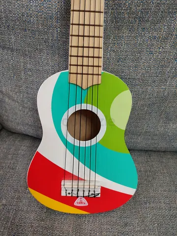 ELC toy guitar