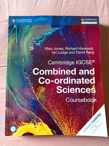 Cambridge IGCSE Combined and Co-ordinated Sciences Coursebook (Cambridge) - Good condition