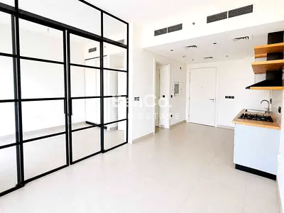 Vacant | Chiller Free | High Floor