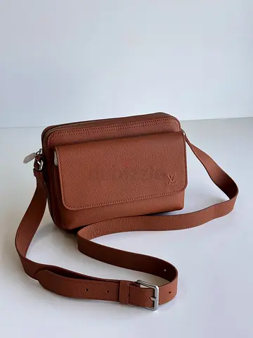 Louis vuitton premium quality mens cross bag