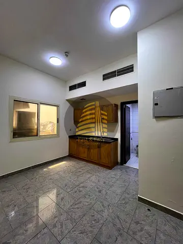 Studio for Rent in Al Sabkha Ayal Nasser - AED 32,000/Year | Next to Metro Station