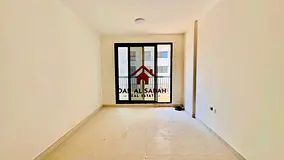 Offer❗️Brand New unit with master bed/Wardrobe/Front view balcony