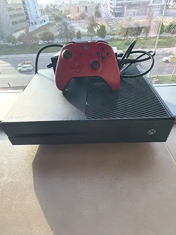Xbox one + red controller