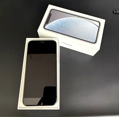Iphone XR 128gb 80% battery 2 physical sims