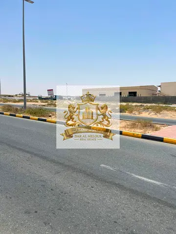A prime investment opportunity directly on Emirates Road