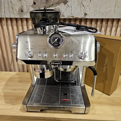 DeLonghi La Specialista Opera Espresso Machine | Brand New | Free Delivery + Warranty