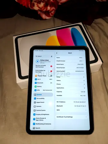 Apple iPad (11th Gen) 128GB Wi‑Fi - Space Gray with Box