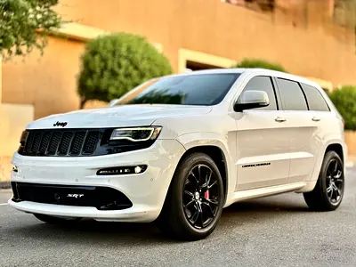 2015 Jeep Grand Cherokee SRT | GCC Specs | Performance SUV