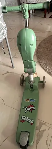 Preloved olive Green 3-wheel kids scooter — Excellent condition