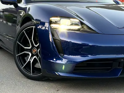 2020 Porsche TAYCAN 照片 13