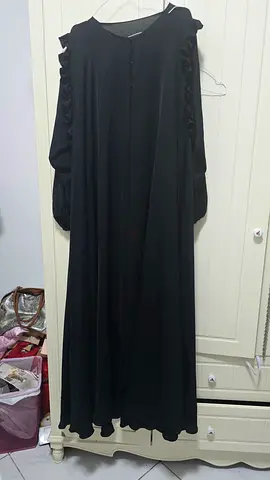 Lady abaya