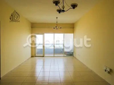 Spacious 3 BHK Apartment /dinning room /balcony for rent