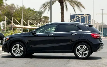 صورة 5 لـ 2020 Mercedes-BENZ GLA