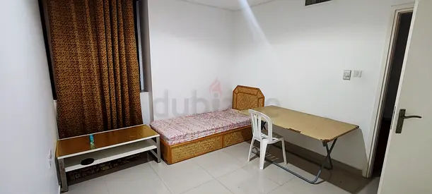Semi-furnished room in Hamdan Street