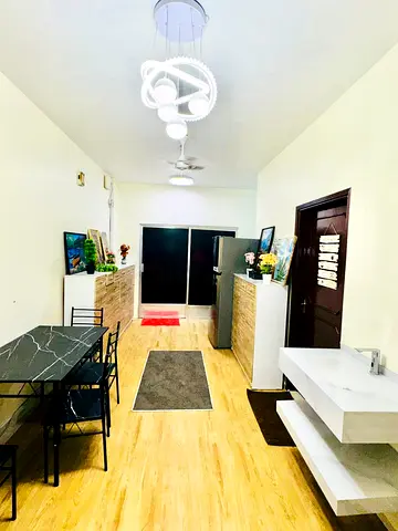 Female executive bed space Al karama. (Near the Adcb metro station)