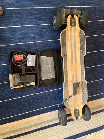 Electric Skateboard ( Evolve Hadean) Urgent sale