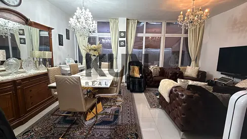 Modern Upgraded Corner Unit | Bigger Plot l Mortgage Eligible | Steps from Amenities