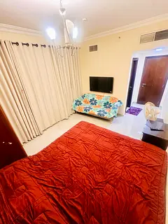 Master bedroom available for couples or a small family or a room available for female tenants.