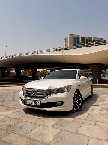 Honda Accord 2016 – GCC Specs – 3.5L V6 – Full Option