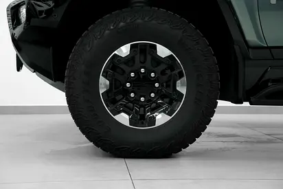 2024 GMC HUMMER — фото 15