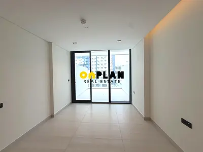 Clean & Well‑Kept Studio I Semi‑Furnished I Immediate Move‑In