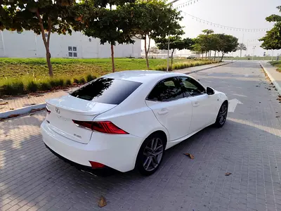 2017 Lexus IS-SERIES 缩略图 17
