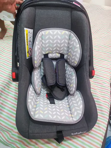 Babyhug 4 in 1 amber car seat+ carry cot with rocking base,feeding seat,adjustable sunshade height
