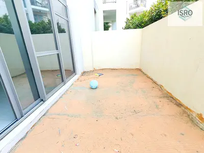 STUDIO||GARDEN||STANDING SHAWAR||POLL GYM PARKING.