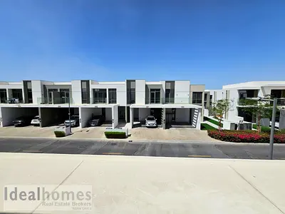 Well Maintained 3BR + maid villa|private garden|vacate