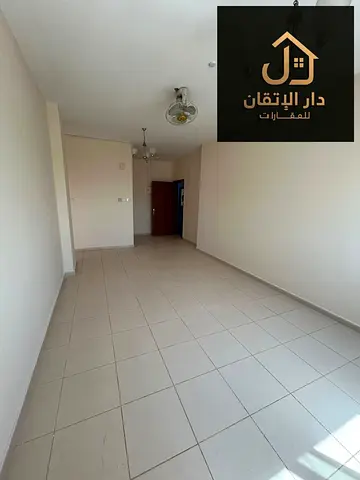 فرصة ذهبية للإيجار شقه غرفه وصاله ببلكونه منطقه البوطينة موقع حيوي وقريب من جميع الخدمات