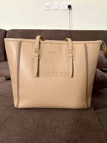 Hand bag