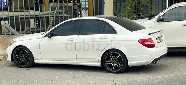 2013 Mercedes-Benz C-Class C200 GCC Specs - Excellent Condition