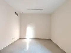 2bhk with 2 washroom with balcouny family building near to park