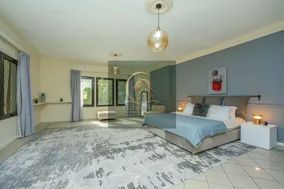 Exclusive English-Style Villa | Prime Al Wasl Location | Private Garden
