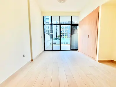 Hot offer // AC Free Huge Size Studio Just 38k Rent 1 Cheque 42k 4 Cheques & Kitchen Appliances