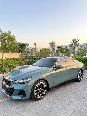 BMW 520i M Sport Titanium | 2025 | Gcc | Under Warranty Service Contract | Full Service Histor