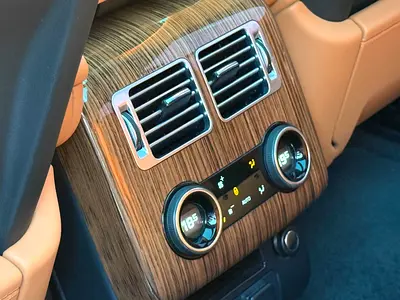 2019 LAND Rover RANGE ROVER thumbnail 19